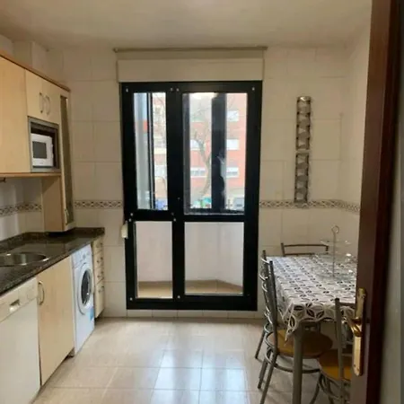 Piso Alojamiento Cercano A Salinas *